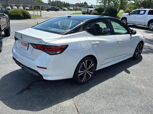 2021 Nissan Sentra SR