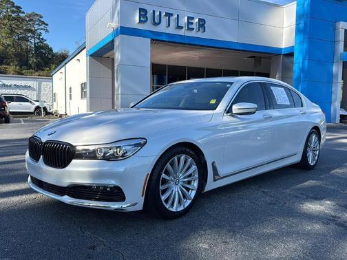 2018 BMW 740 i