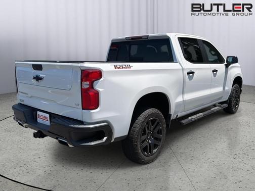 Iridescent Pearl Tricoat 2021 Chevrolet Silverado 1500 LT Trail Boss