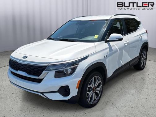 Snow White Pearl 2021 Kia Seltos S
