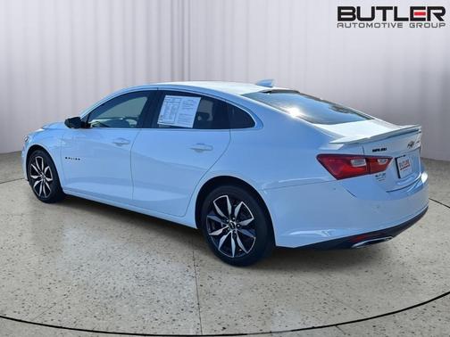 Summit White 2024 Chevrolet Malibu RS