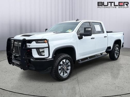 Summit White 2021 Chevrolet Silverado 2500 Custom
