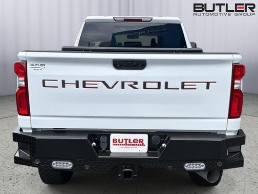 Summit White 2021 Chevrolet Silverado 2500 Custom