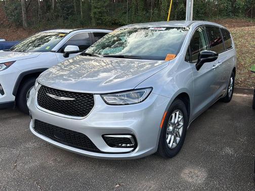 2024 Chrysler Pacifica Touring-L