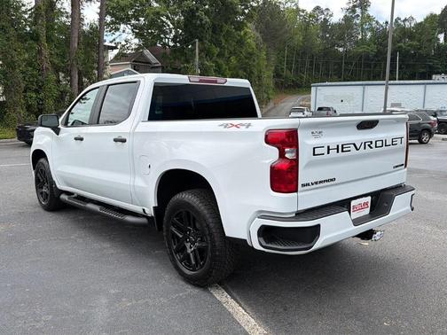 Summit White 2026 Chevrolet Silverado 1500 Custom