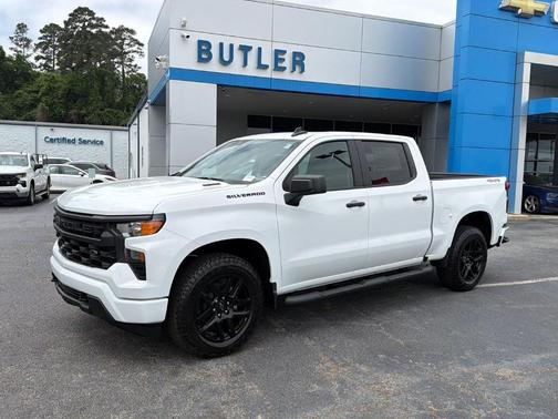 Summit White 2026 Chevrolet Silverado 1500 Custom