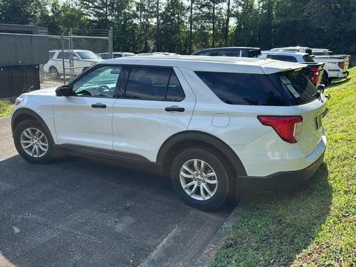 2020 Ford Explorer Base