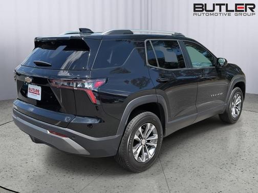 Mosaic Black Metallic 2025 Chevrolet Equinox LT