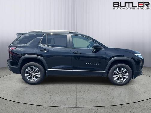 Mosaic Black Metallic 2025 Chevrolet Equinox LT