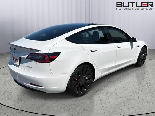 Pearl White Multi 2023 Tesla Model 3 Performance