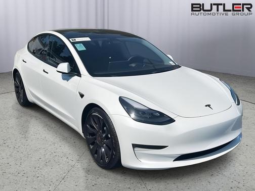 Pearl White Multi 2023 Tesla Model 3 Performance