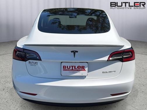 Pearl White Multi 2023 Tesla Model 3 Performance