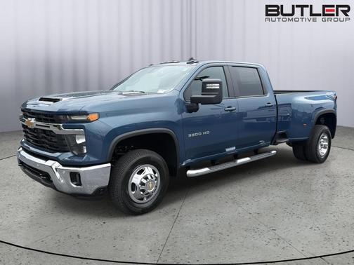 Lakeshore Blue Metallic 2026 Chevrolet Silverado 3500 LT