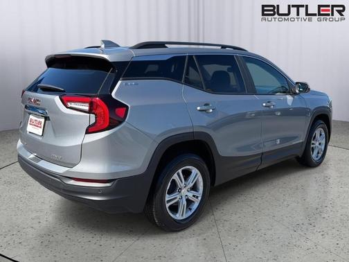 Sterling 2024 GMC Terrain SLE