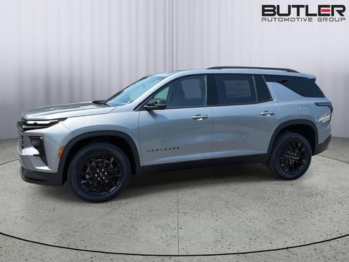 Sterling Gray Metallic 2026 Chevrolet Traverse LT