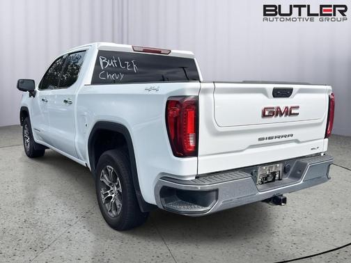 Summit White 2025 GMC Sierra 1500 SLT