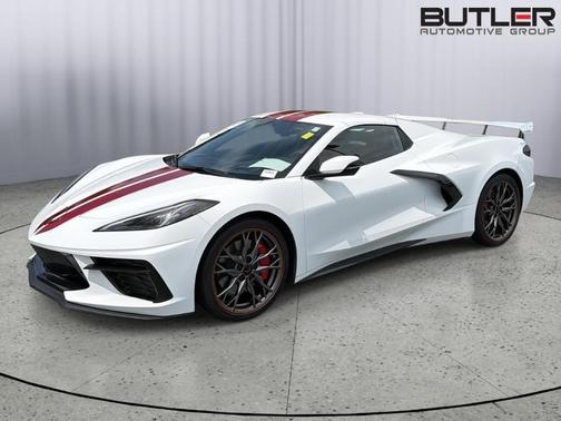 Arctic White 2024 Chevrolet Corvette Stingray w/2LT