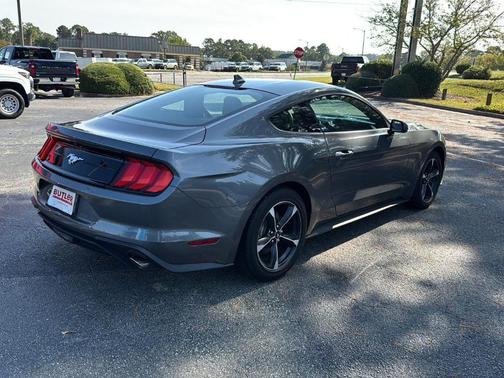 2023 Ford Mustang EcoBoost