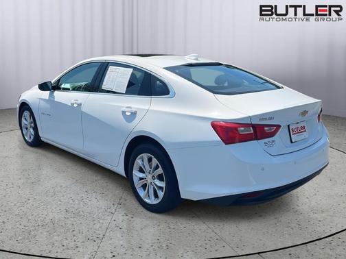 Summit White 2024 Chevrolet Malibu LT
