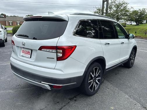 2020 Honda Pilot Touring 8-Passenger