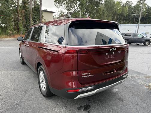 2023 Kia Carnival LX