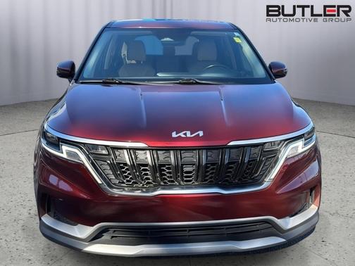 2023 Kia Carnival LX