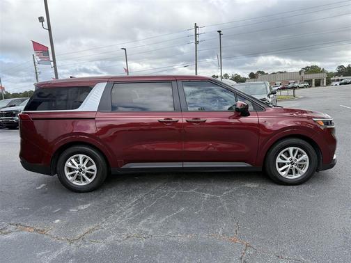 2023 Kia Carnival LX