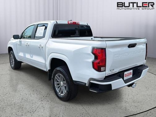 Summit White 2024 Chevrolet Colorado LT