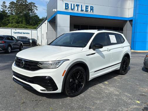 2022 Volkswagen Tiguan 2.0T SE R-Line Black