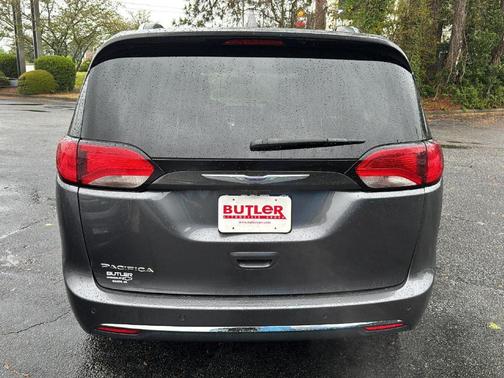 2020 Chrysler Pacifica Touring-L