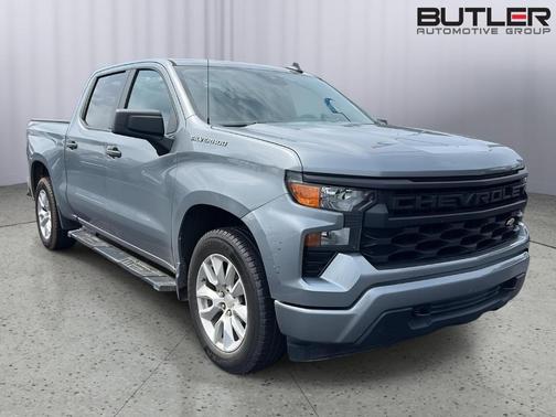 Sterling Gray Metallic 2023 Chevrolet Silverado 1500 Custom