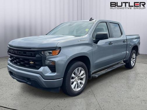 Sterling Gray Metallic 2023 Chevrolet Silverado 1500 Custom