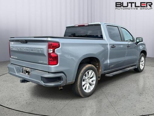 Sterling Gray Metallic 2023 Chevrolet Silverado 1500 Custom