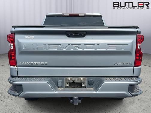 Sterling Gray Metallic 2023 Chevrolet Silverado 1500 Custom