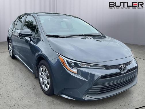UNDERGROUND 2025 Toyota Corolla LE