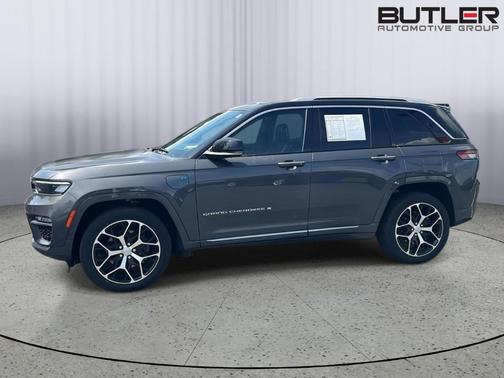 Metallic 2022 Jeep Grand Cherokee 4xe Summit