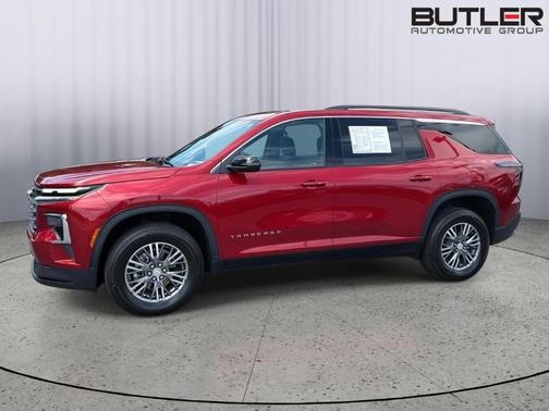 Radiant Red 2025 Chevrolet Traverse LT