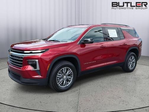 Radiant Red 2025 Chevrolet Traverse LT