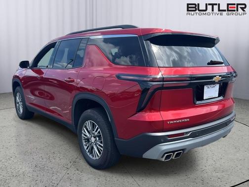 Radiant Red 2025 Chevrolet Traverse LT