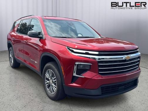 Radiant Red 2025 Chevrolet Traverse LT