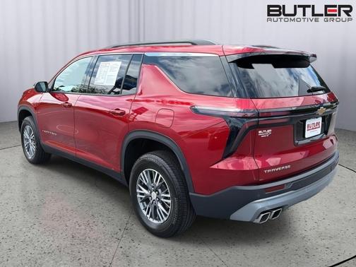 Radiant Red 2025 Chevrolet Traverse LT