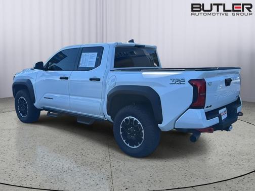 2025 Toyota Tacoma Hybrid TRD OFF-ROAD HV