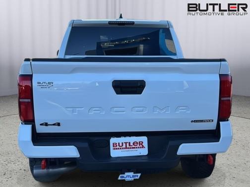 2025 Toyota Tacoma Hybrid TRD OFF-ROAD HV