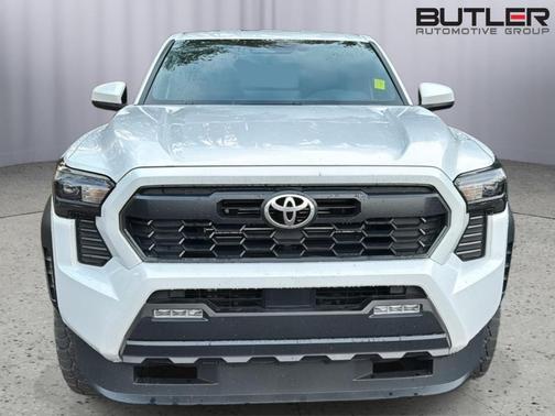 2025 Toyota Tacoma Hybrid TRD OFF-ROAD HV