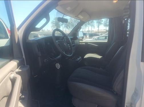Summit White 2025 GMC Savana 2500 Work Van