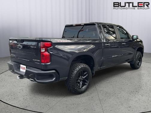 2022 Chevrolet Silverado 1500 Custom Trail Boss
