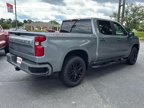 2025 Chevrolet Silverado 1500 Custom