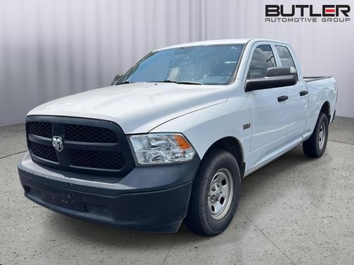 Bright White Clearcoat 2022 RAM 1500 Classic Tradesman