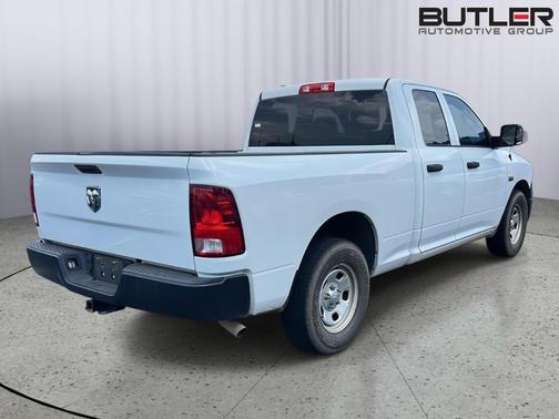 Bright White Clearcoat 2022 RAM 1500 Classic Tradesman