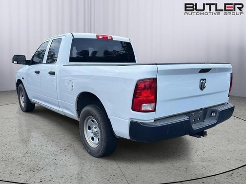 Bright White Clearcoat 2022 RAM 1500 Classic Tradesman